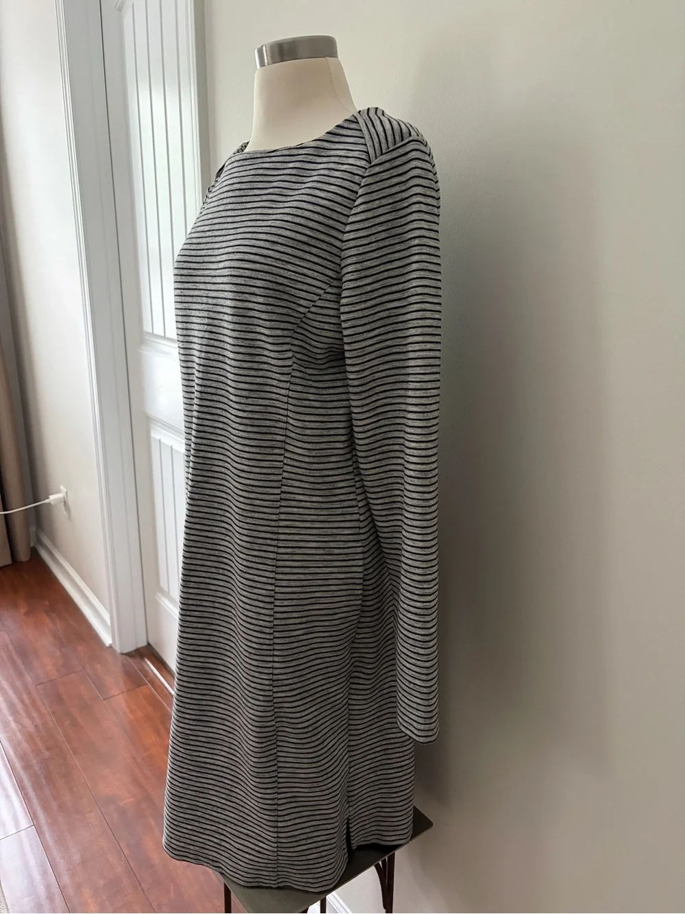 Duluth Trading Co Porte Pro Stretch Striped Long-Sleeve Dress Gray & Black M